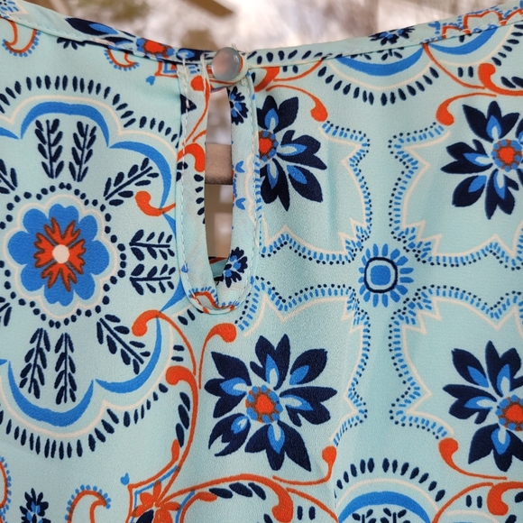 Red Camel Long Sleeve Cold Shoulder Dress - Size Medium (GUC) - Picture 8 of 9